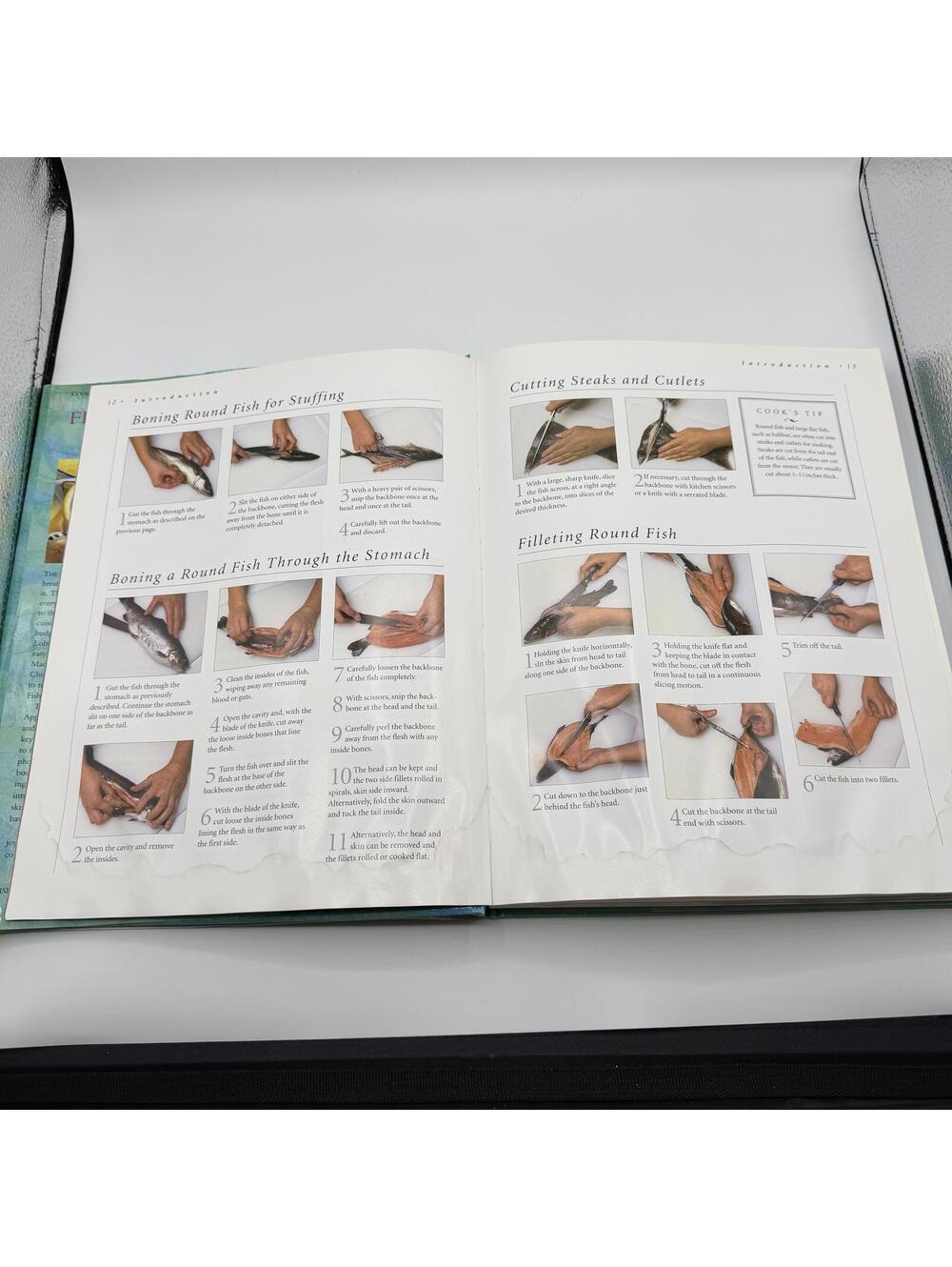 The Great Fish & Shellfish Cookbook The Definitive Cook's Collection 200 Step - Picture 6 of 15